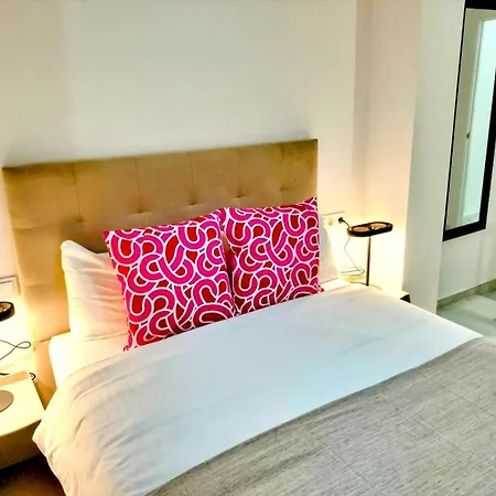 Apartman Edificio Francisco Cano By 10tosea *